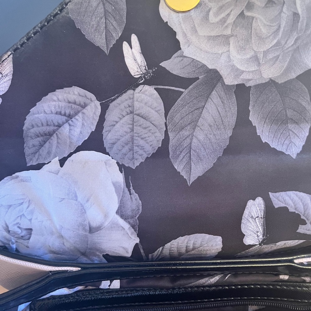 Ted Baker London Blush Pink & Black Structured Top-Handle/Crossbody Bag (EUC) - Picture 14 of 16